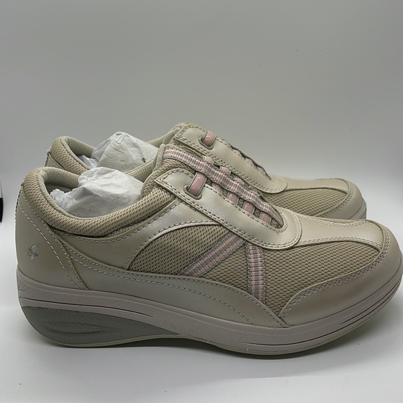 Grasshoppers performance platforms beige & pink slip on shoes size 8M get fit - Picture 1 of 12